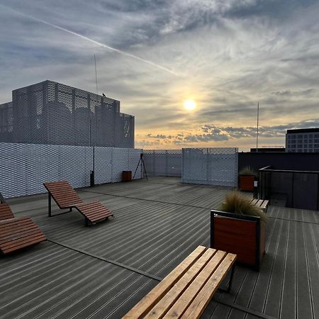 Family House By The River Odra -Panoramic Terrace - 3Room Apartment With 2 Separate Bedrooms And 2 Balconies By Wroapart-Pl- Perfect For Family & Business Stays Вроцлав Экстерьер фото