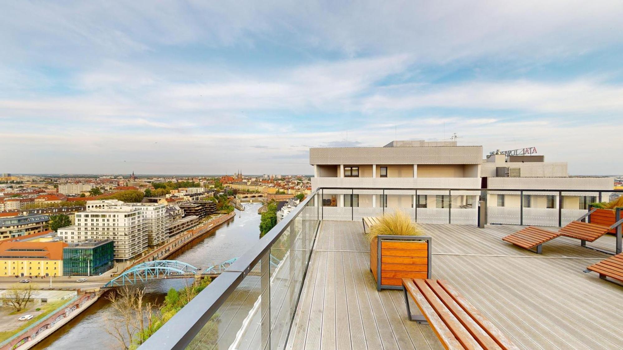 Family House By The River Odra -Panoramic Terrace - 3Room Apartment With 2 Separate Bedrooms And 2 Balconies By Wroapart-Pl- Perfect For Family & Business Stays Вроцлав Экстерьер фото
